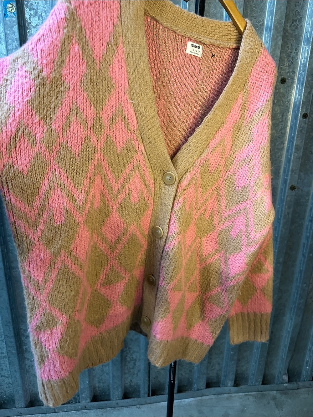 Pink cardigan - Picture 3 of 6